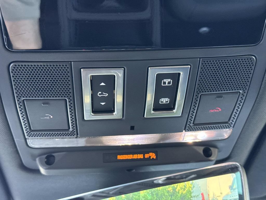 Certified 2024 Land Rover Defender 110 S AWD/4WD image 22