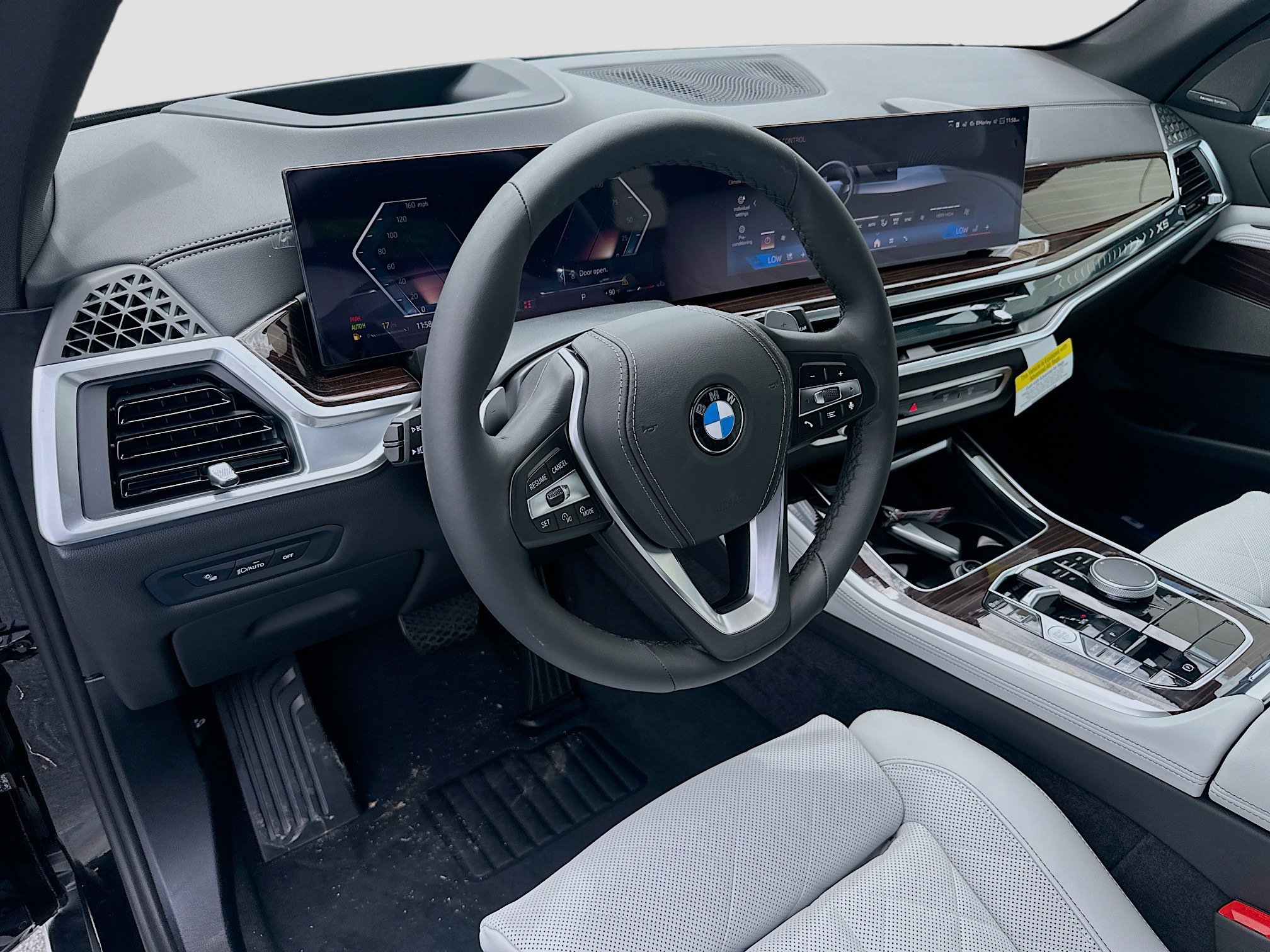 New 2026 BMW X5 sDrive40i image 7