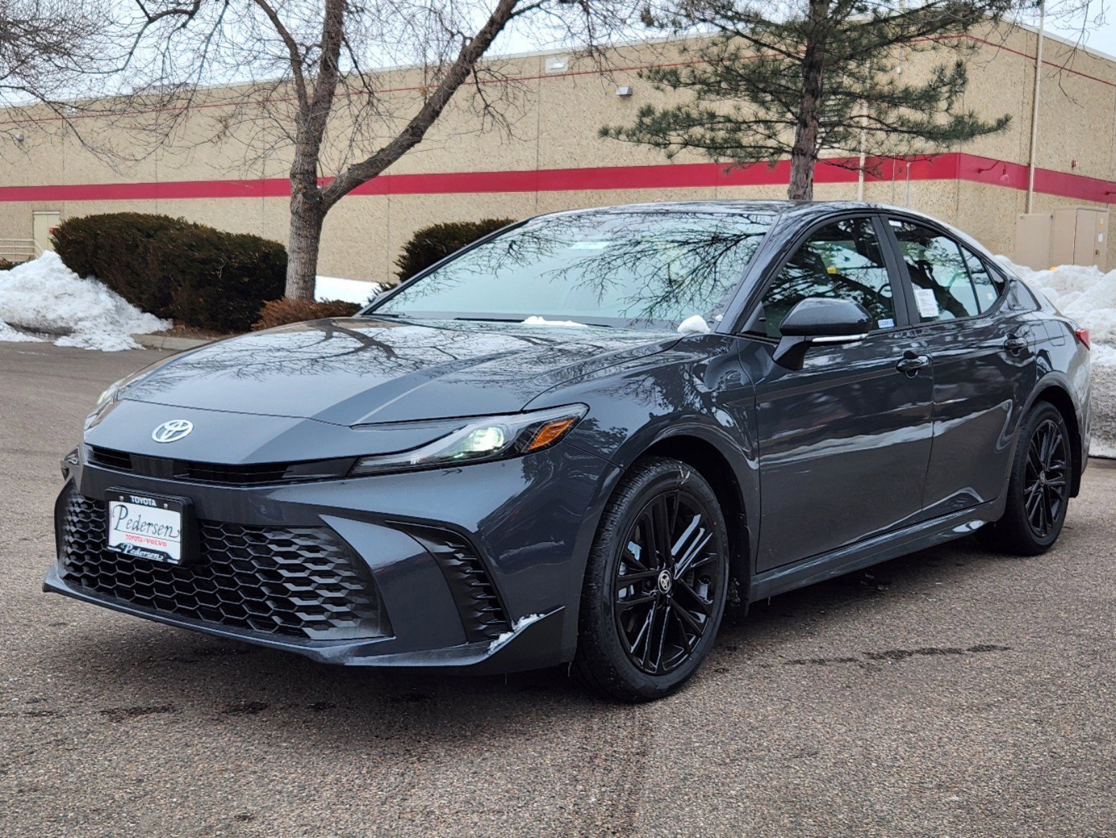New 2026 Toyota Camry SE AWD/4WD image 4