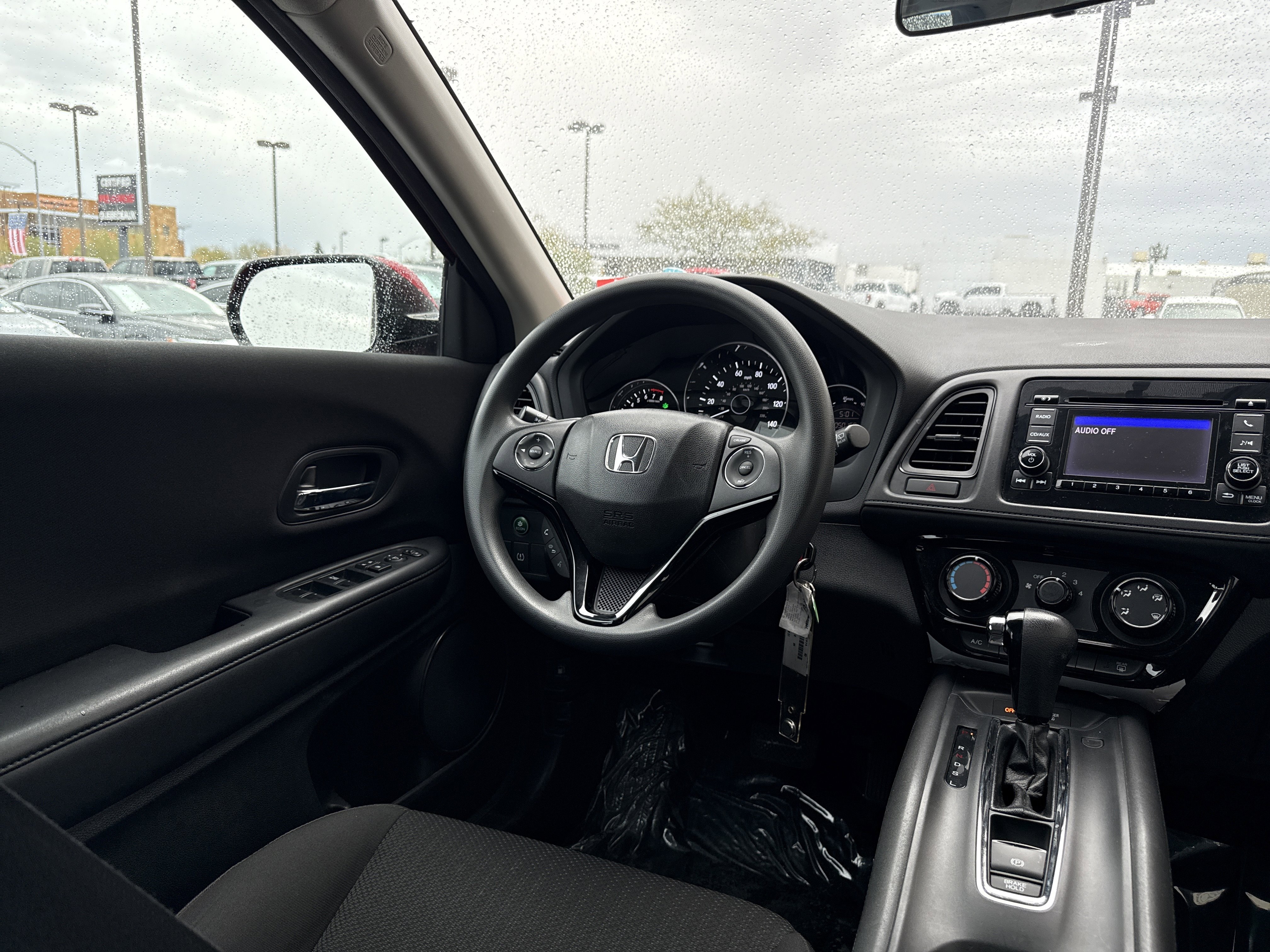 Used 2017 Honda HR-V LX image 16