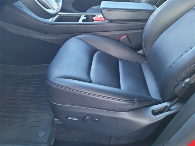 Used 2023 Tesla Model Y Performance image 16