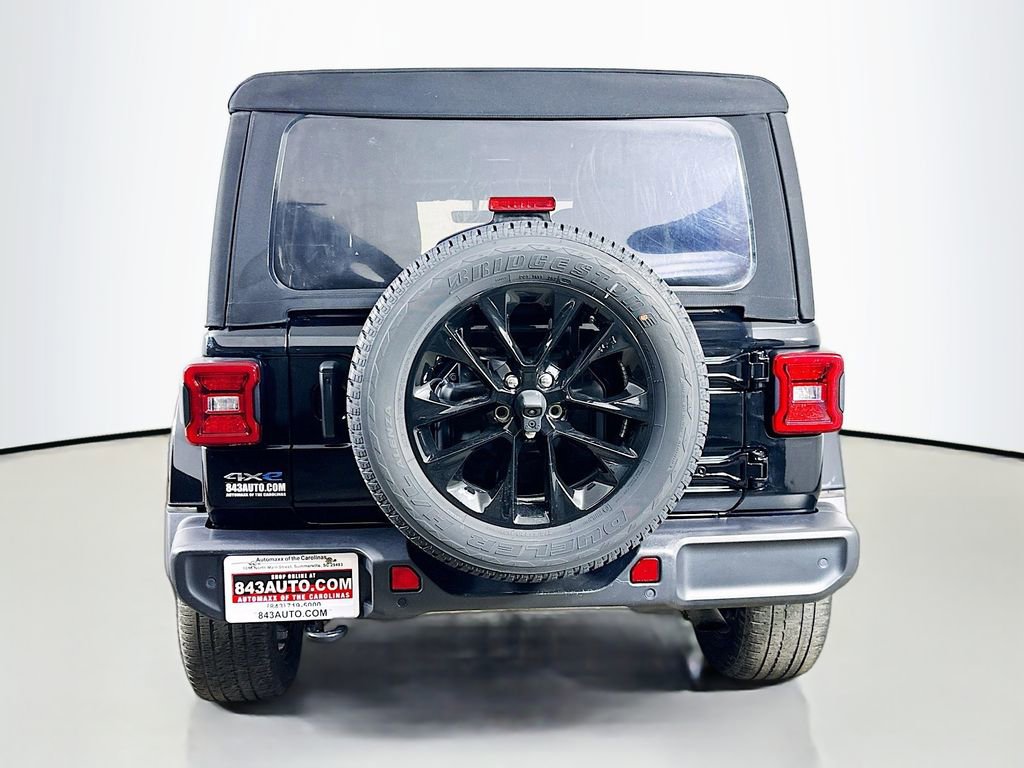 Used 2021 Jeep Wrangler Unlimited Sahara w/ Cold Weather Group AWD/4WD image 6