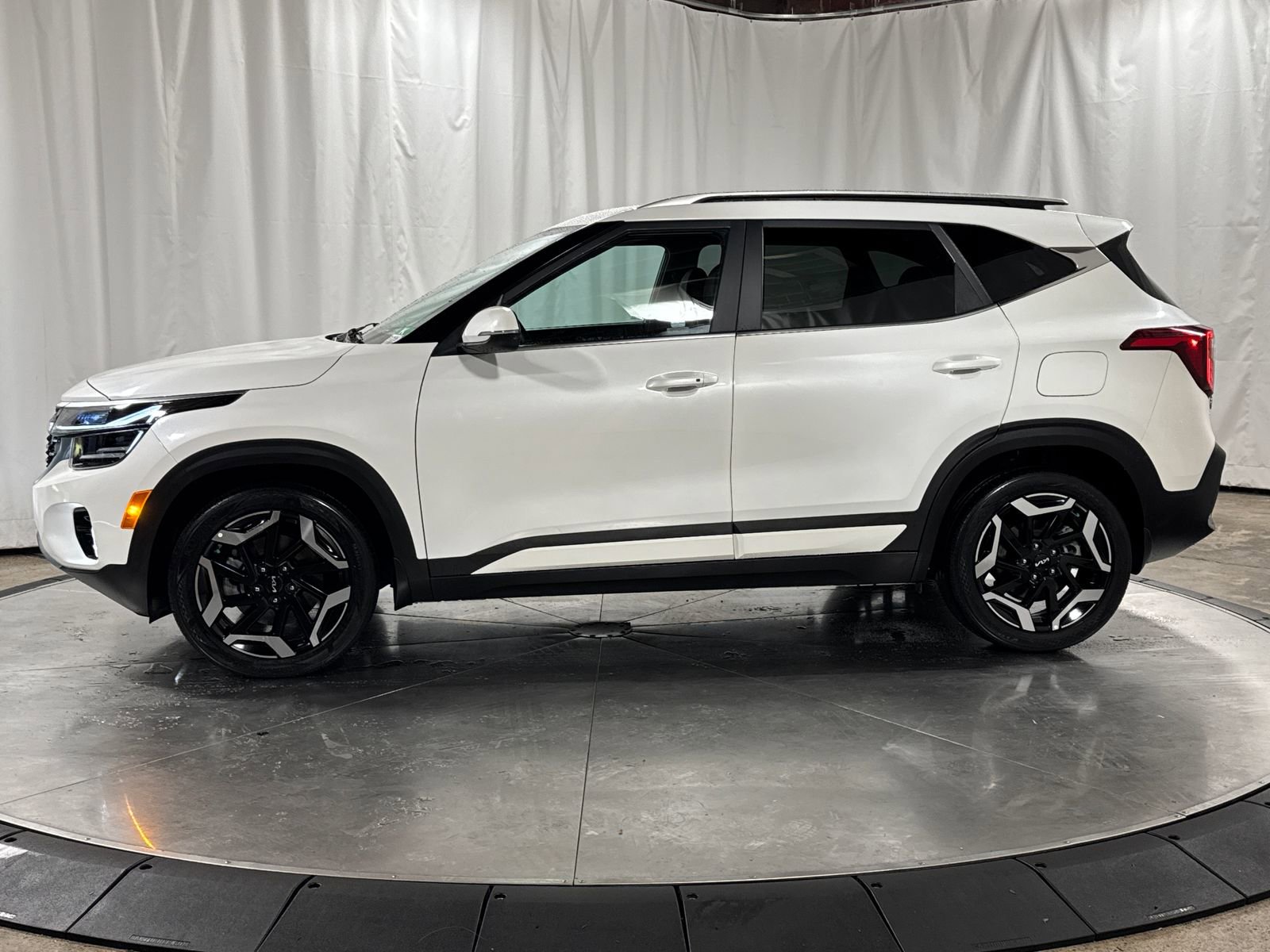 Certified 2024 Kia Seltos SX image 8