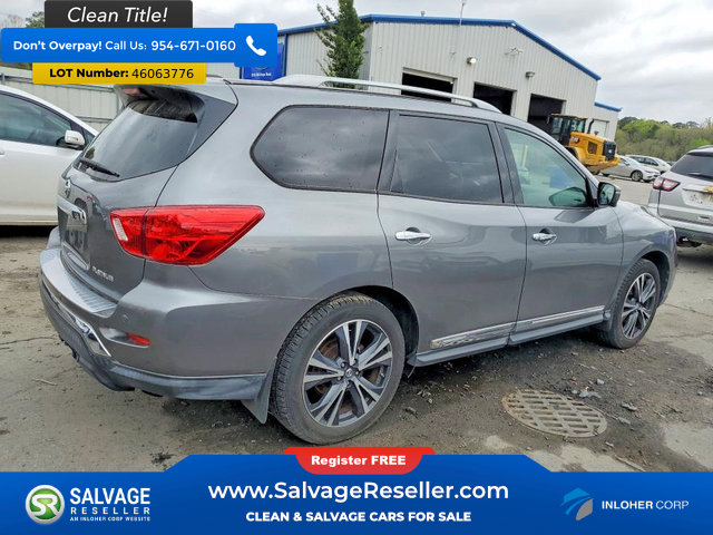 Used 2018 Nissan Pathfinder Platinum FWD image 4