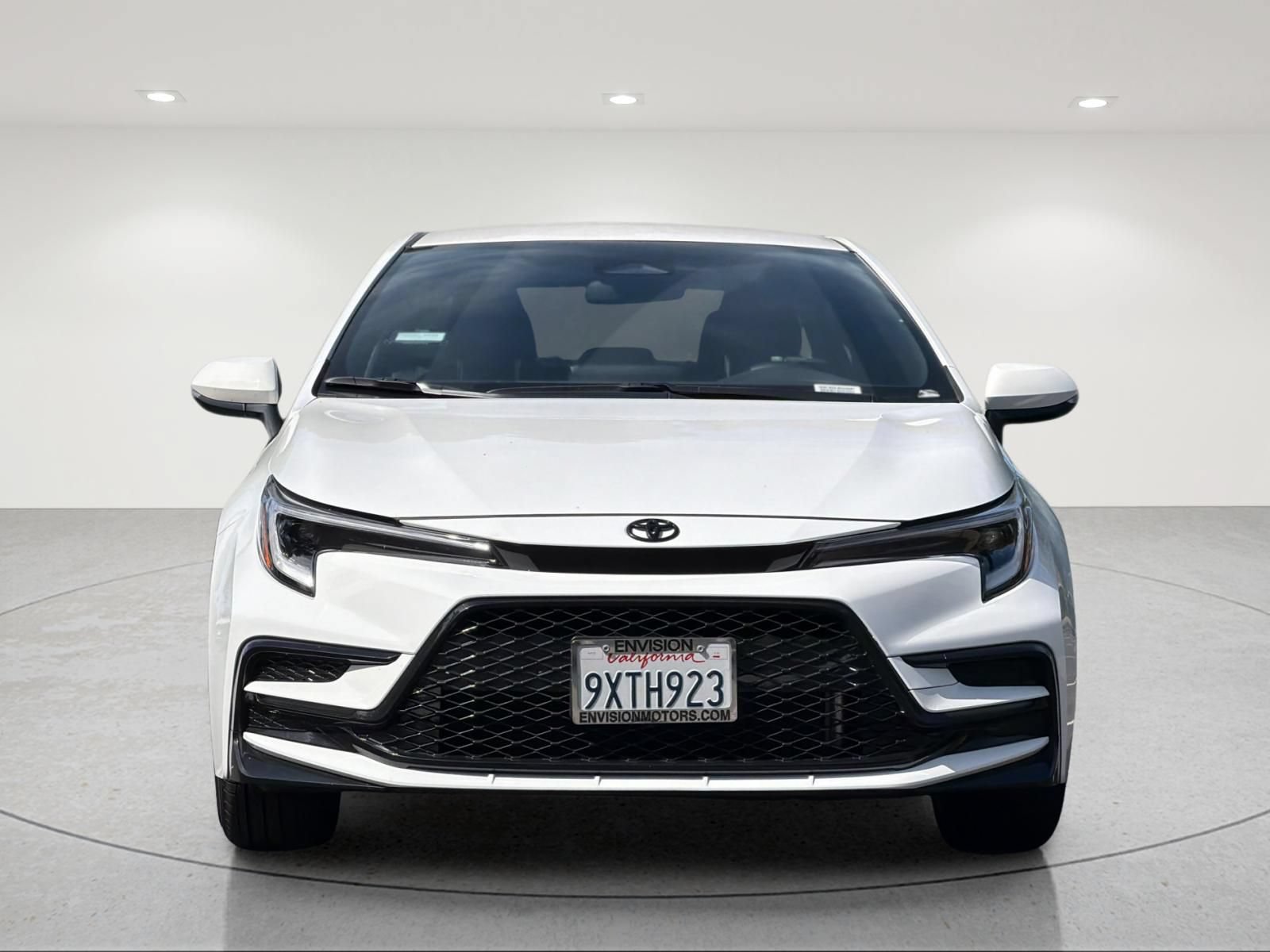 Used 2026 Toyota Corolla SE FWD image 8
