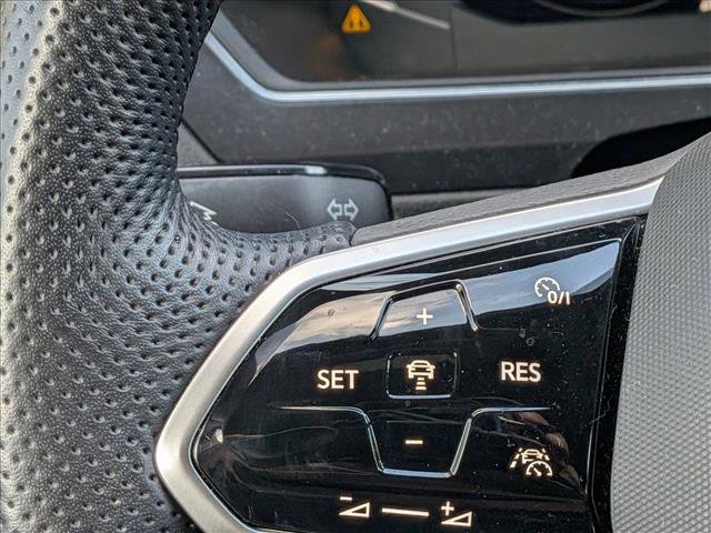 Used 2023 Volkswagen Tiguan SEL R-Line image 13
