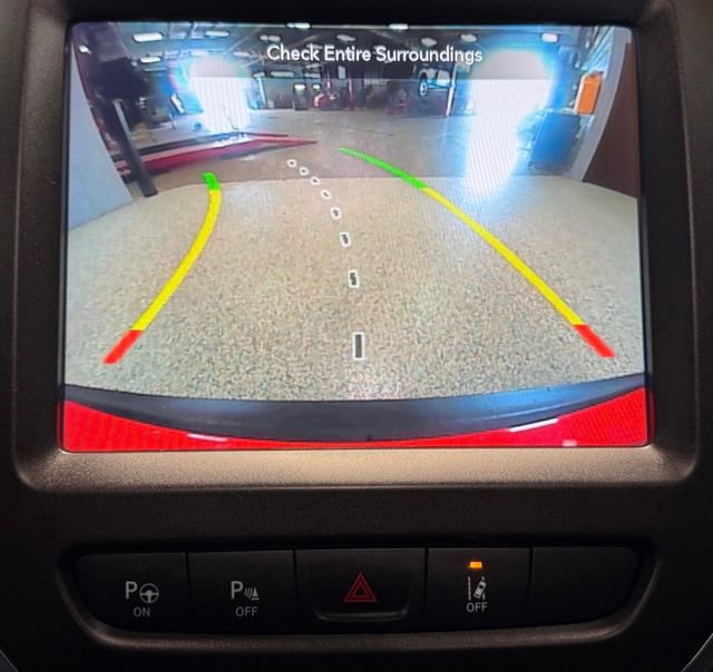 Used 2021 Jeep Cherokee Trailhawk AWD/4WD image 14