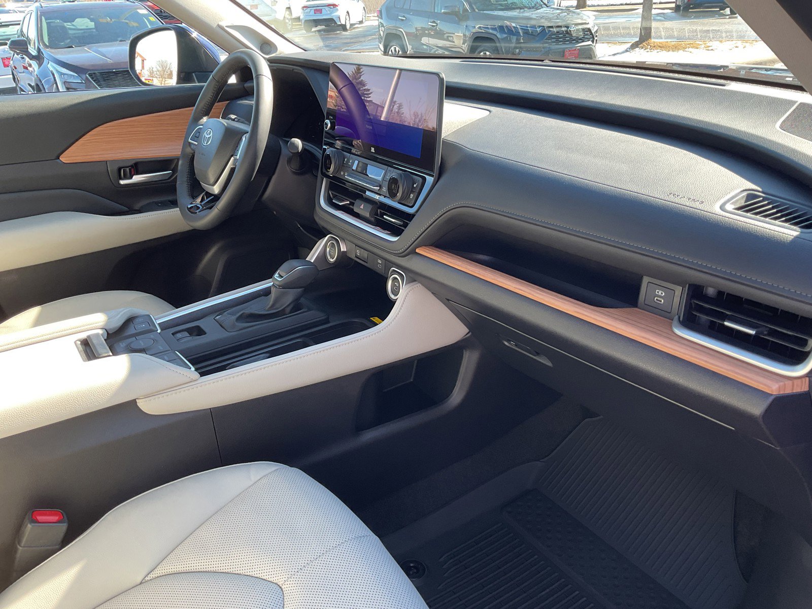 Used 2026 Toyota Grand Highlander Limited image 32