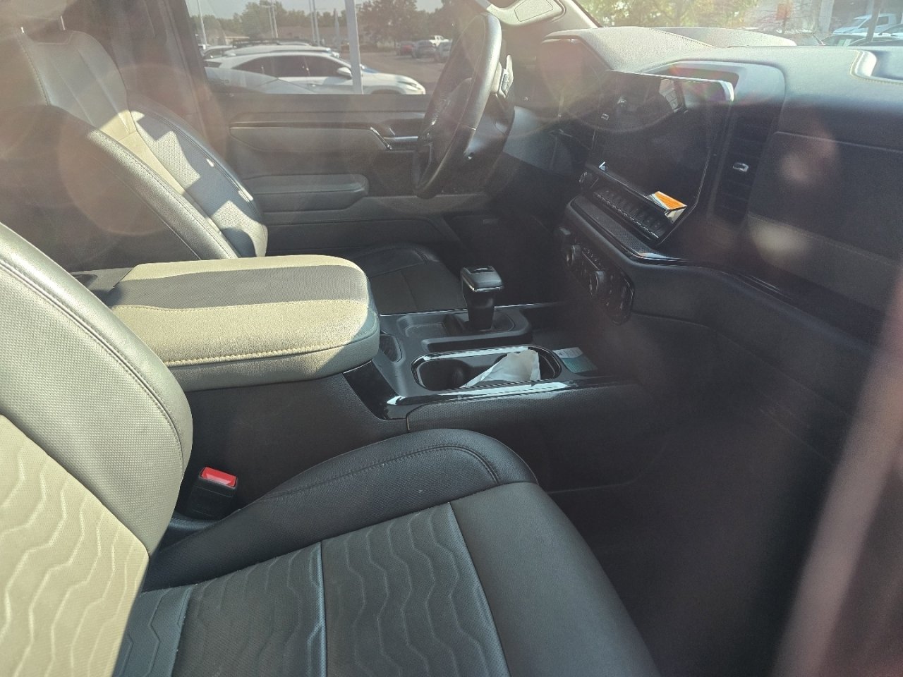 Used 2023 Chevrolet Silverado 1500 ZR2 w/ Technology Package AWD/4WD image 21