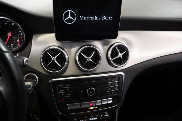 Used 2018 Mercedes-Benz CLA 250 image 18