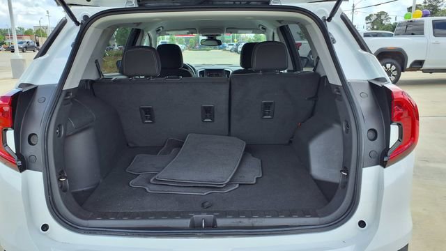 Used 2023 GMC Terrain SLE image 12