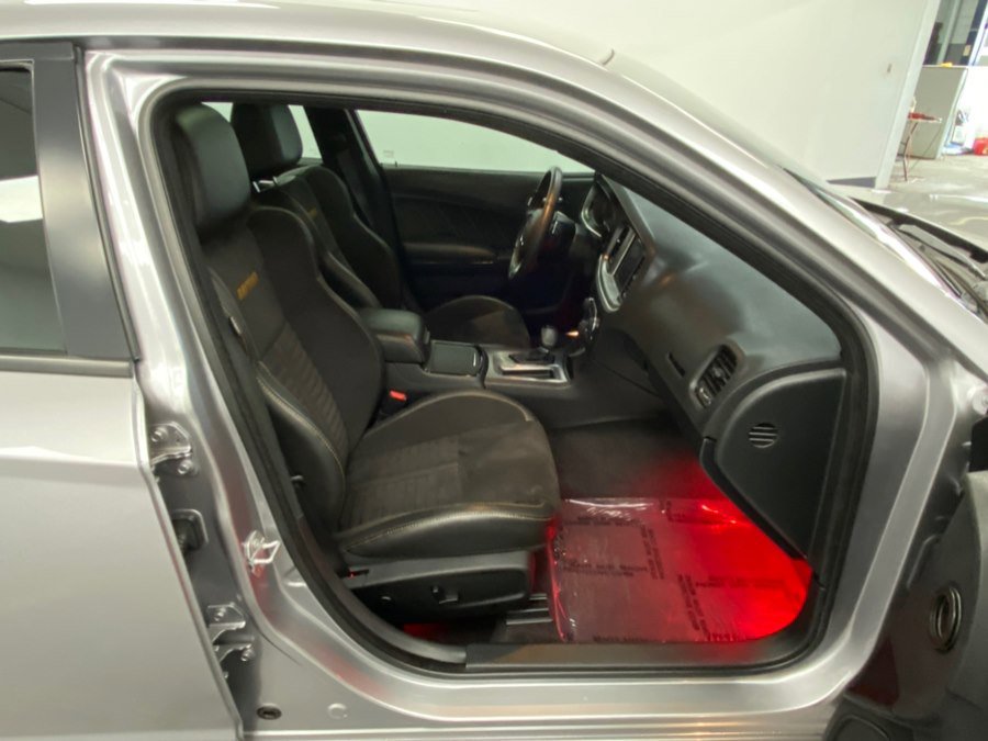 Used 2018 Dodge Charger R/T image 24