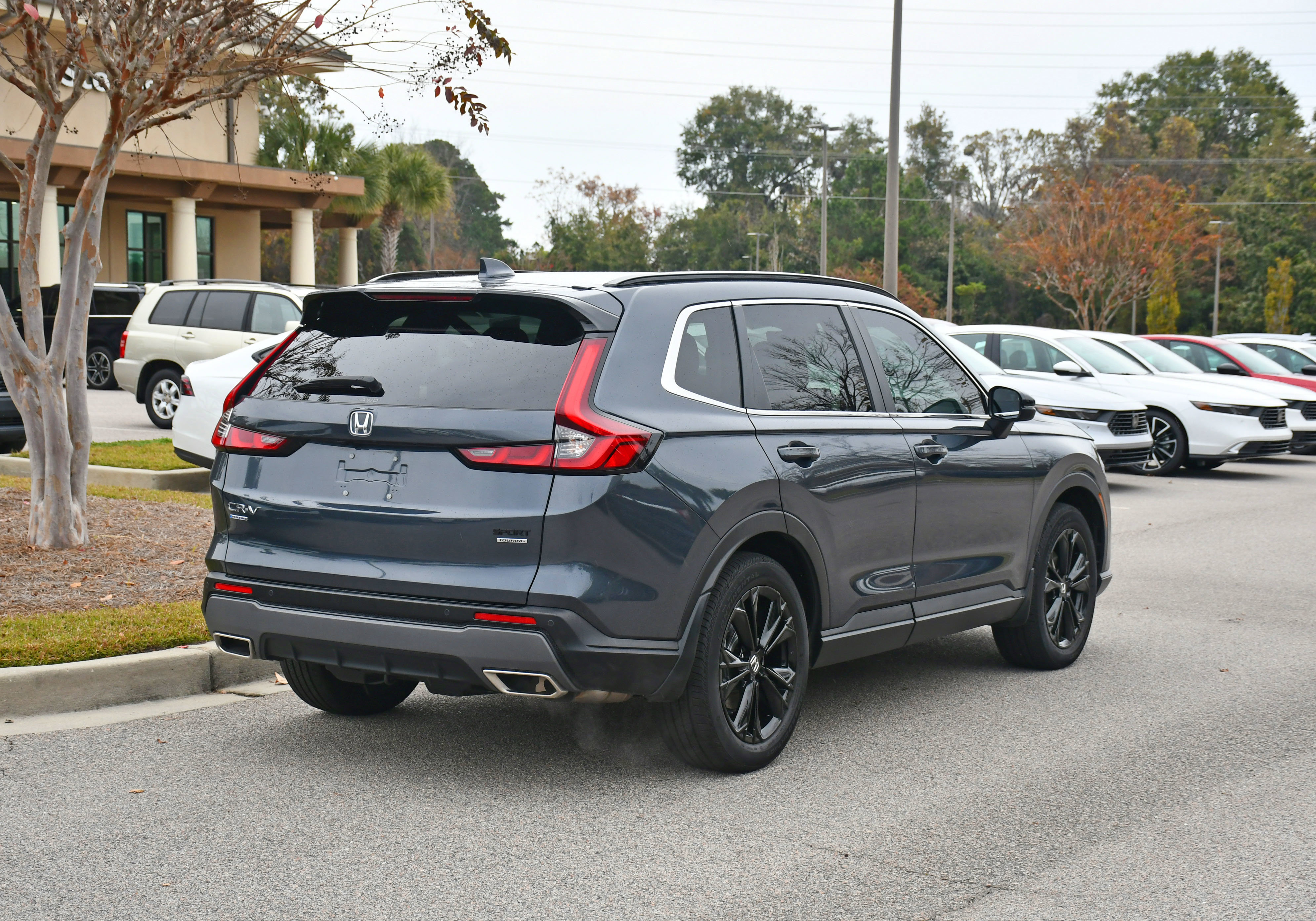 Certified 2023 Honda CR-V Sport Touring image 4