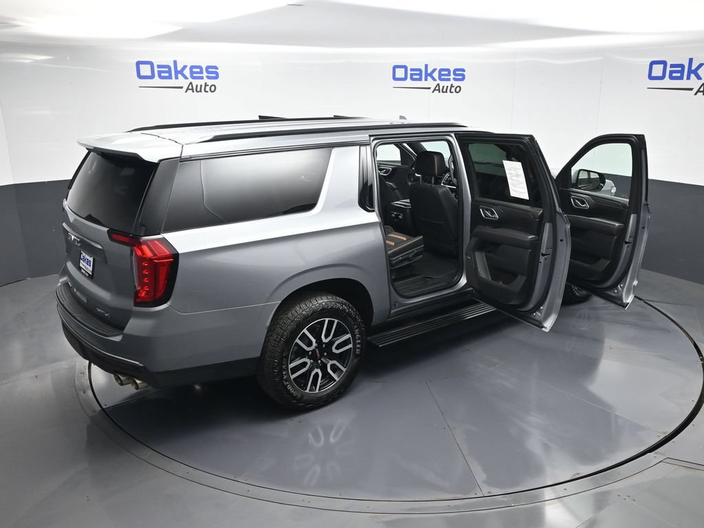 Used 2023 GMC Yukon XL AT4 w/ Technology Package AWD/4WD image 59