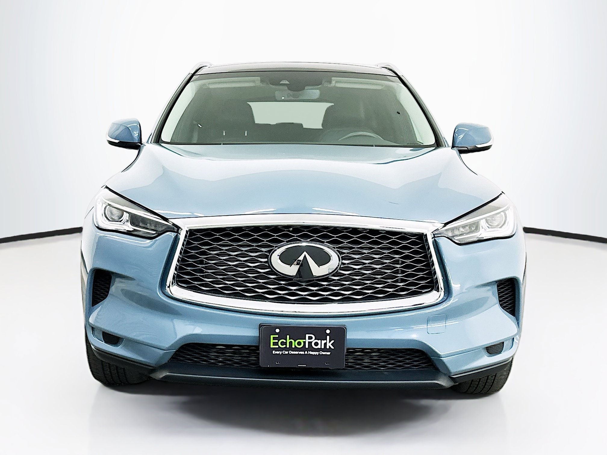 Used 2023 INFINITI QX50 Luxe AWD/4WD image 2