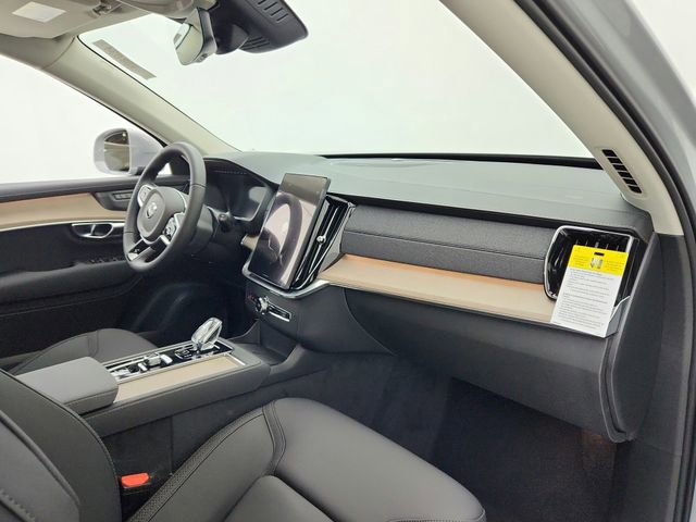 New 2026 Volvo XC90 B6 Plus w/ Protection Package Premier image 25