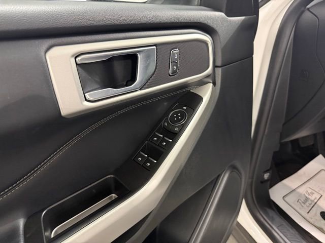 Used 2021 Ford Explorer XLT w/ Equipment Group 202A image 12