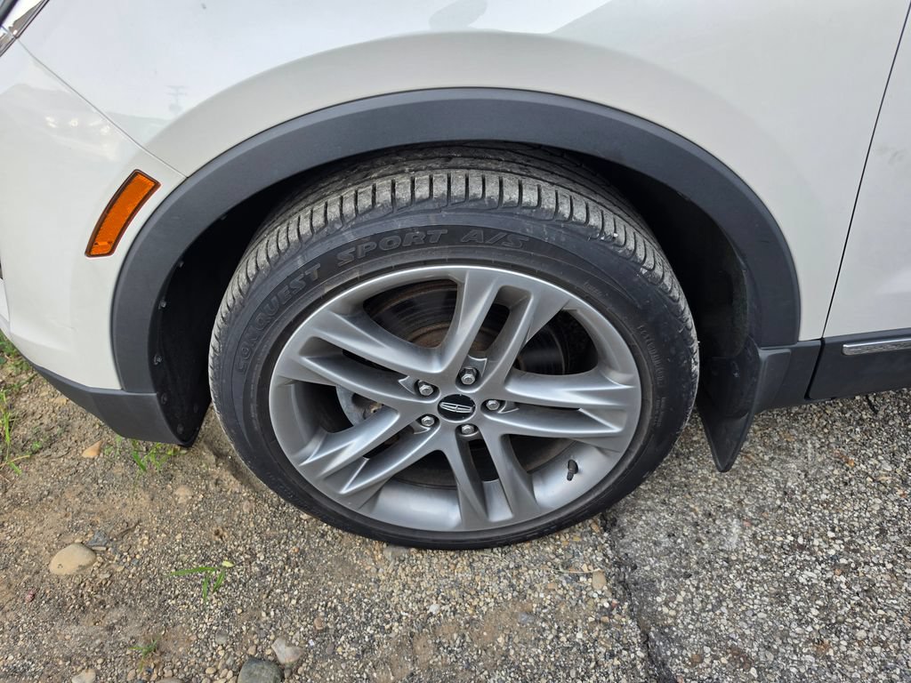 Used 2018 Lincoln MKC Reserve w/ Lincoln MKC Climate Package AWD/4WD image 3