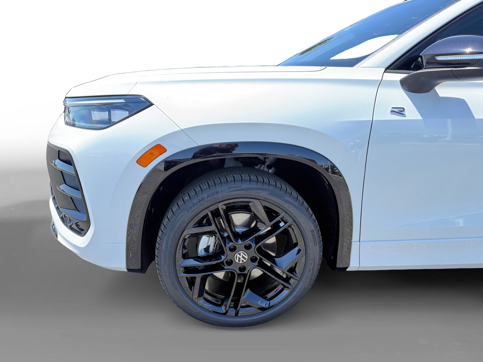 New 2026 Volkswagen Tiguan SE R-Line AWD/4WD image 9