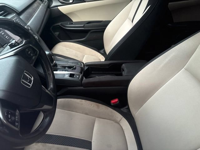 Used 2018 Honda Civic Sport image 10