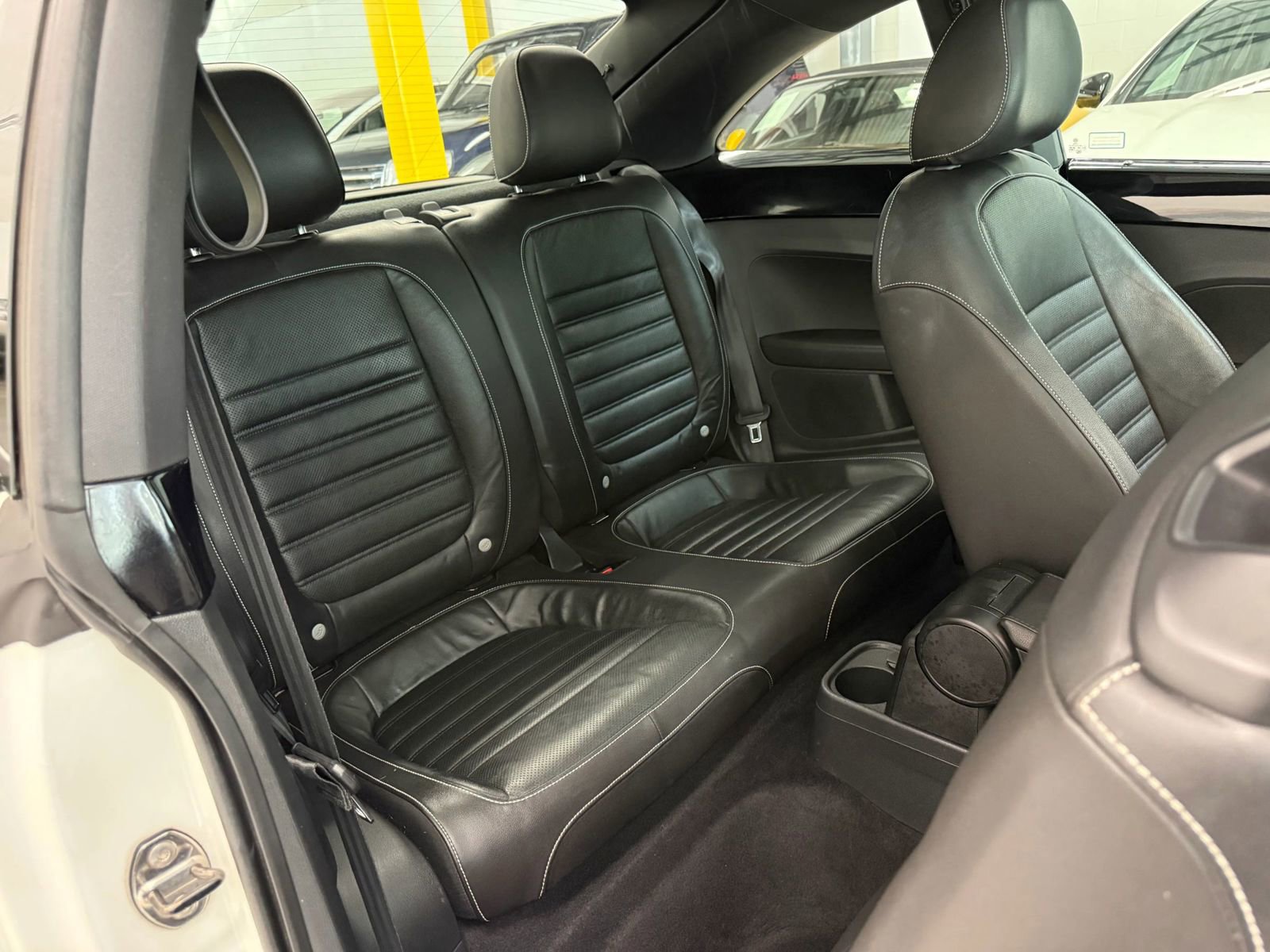 Used 2014 Volkswagen Beetle TDI FWD image 19