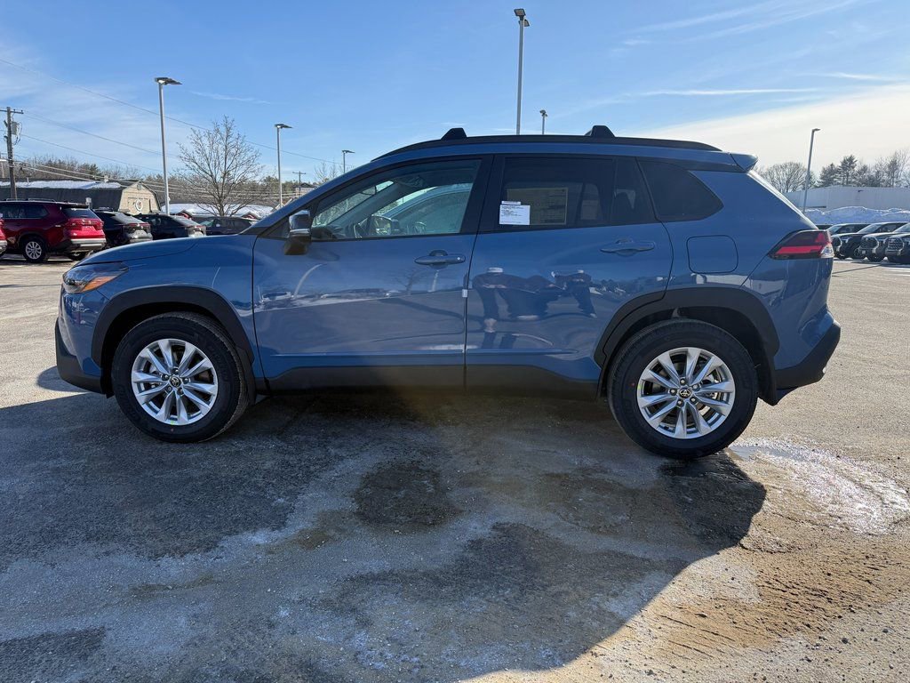 New 2026 Toyota Corolla Cross LE w/ Moonroof Package image 2