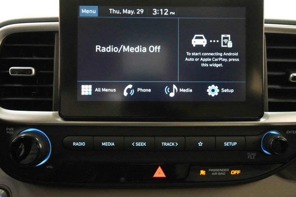 New 2025 Hyundai Venue SEL image 41