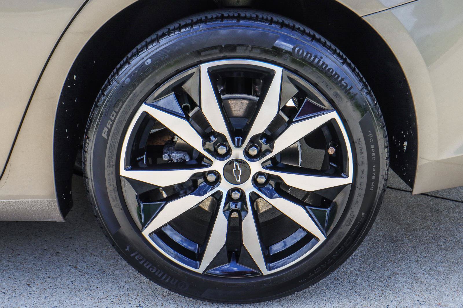 Used 2023 Chevrolet Malibu RS w/ LPO, Floor Liner Package FWD image 21