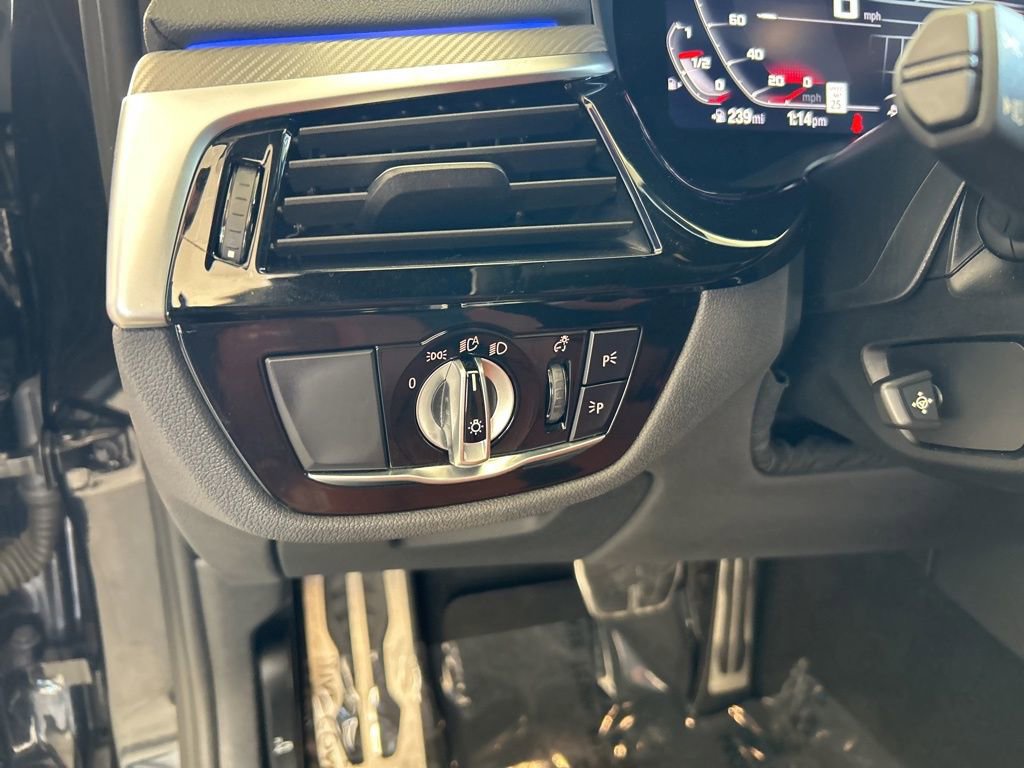 Used 2020 BMW M5 w/ Executive Package image 49