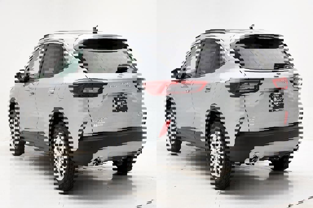 New 2024 Ford Escape Active w/ Tech Pack #2 AWD/4WD image 4
