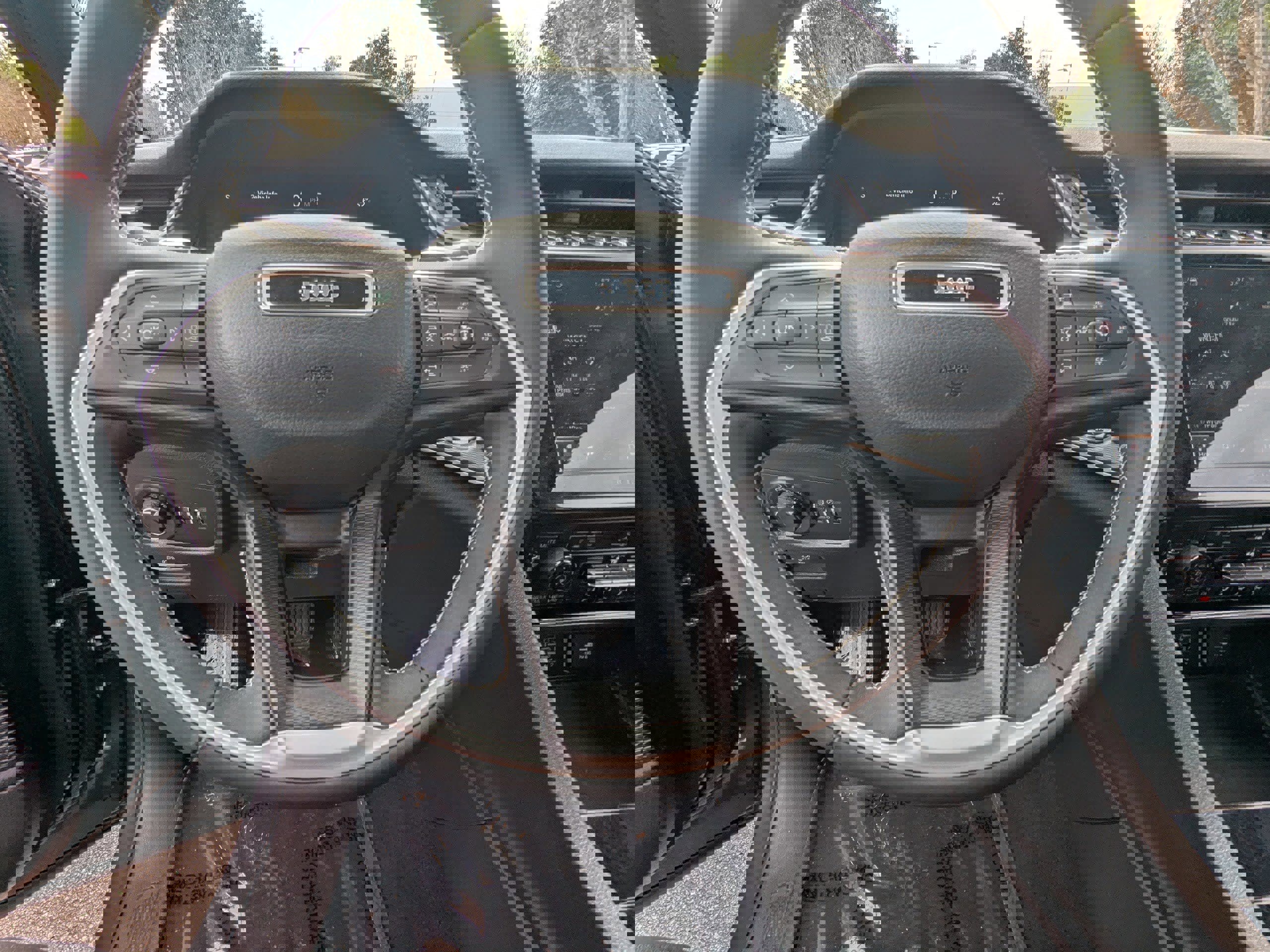 Certified 2023 Jeep Grand Cherokee L Laredo image 22