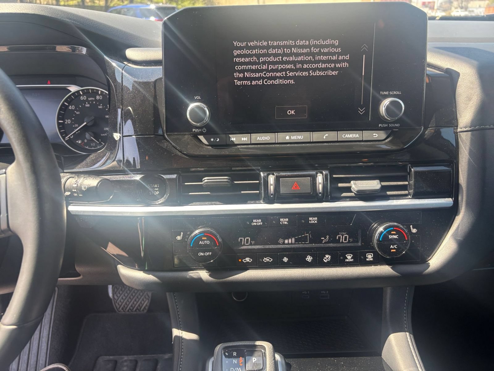 Used 2025 Nissan Pathfinder SV FWD image 17