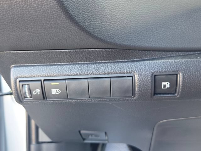 Used 2026 Toyota Corolla LE FWD image 26