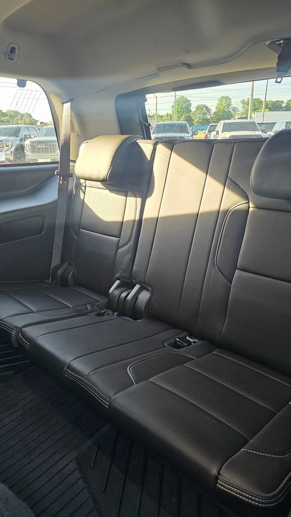 Used 2017 GMC Yukon Denali w/ Open Road Package RWD image 7