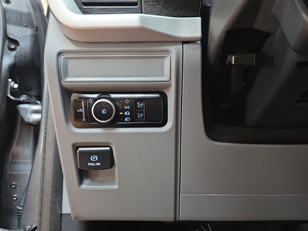 Used 2023 Ford F150 XLT image 28