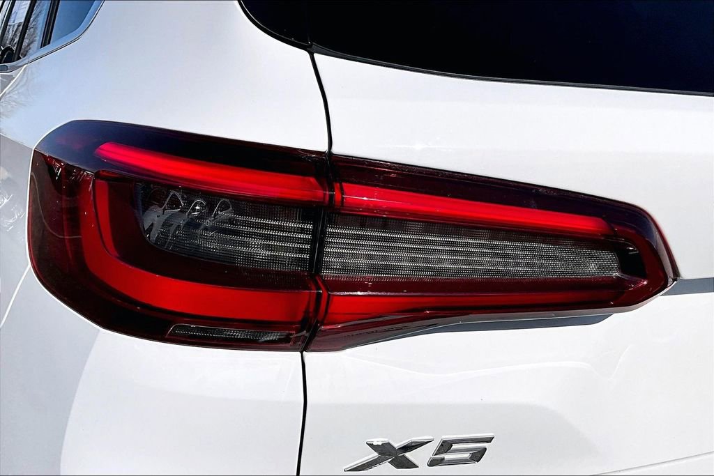 Used 2019 BMW X5 xDrive40i w/ Convenience Package image 30