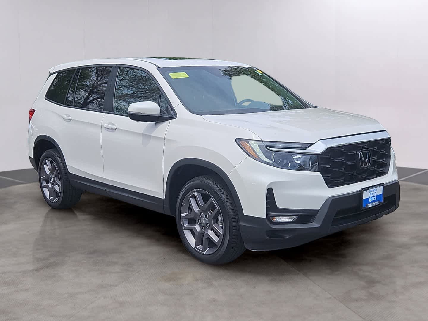 Certified 2023 Honda Passport EX-L image 3