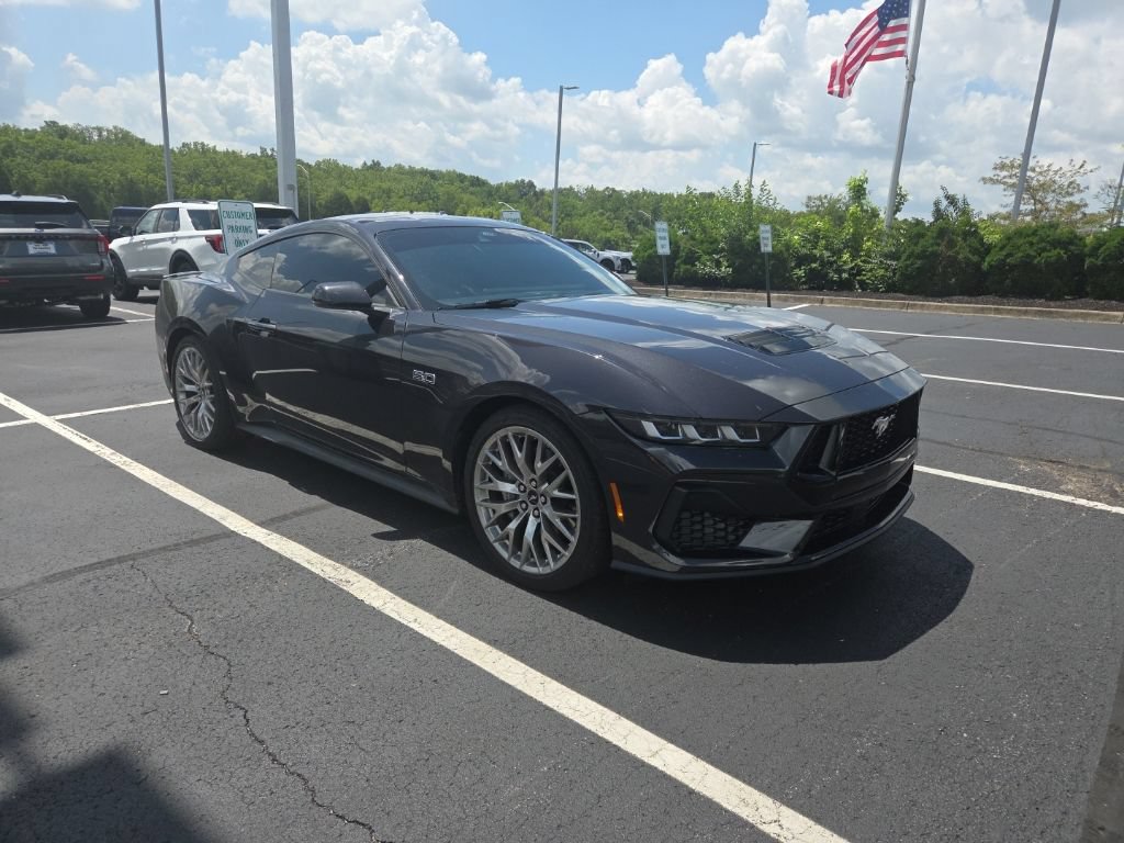 Used 2024 Ford Mustang GT Premium RWD image 1