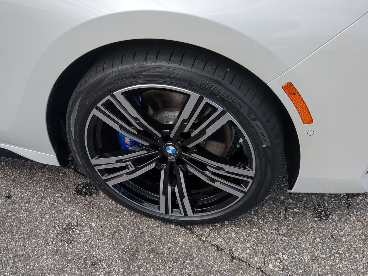 New 2025 BMW 740i w/ Executive Package RWD image 12