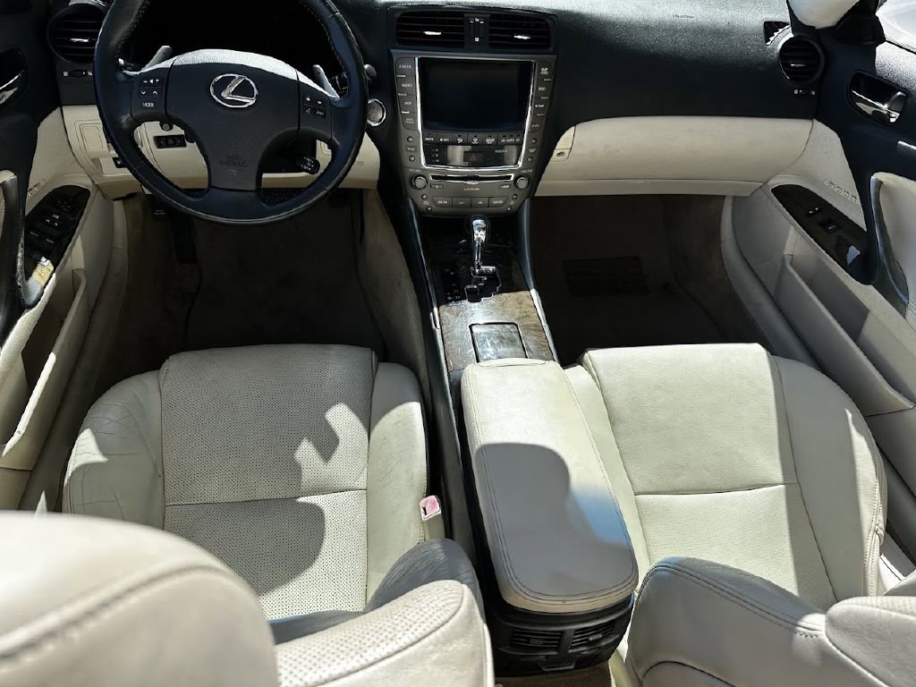 Used 2010 Lexus IS 350C image 13