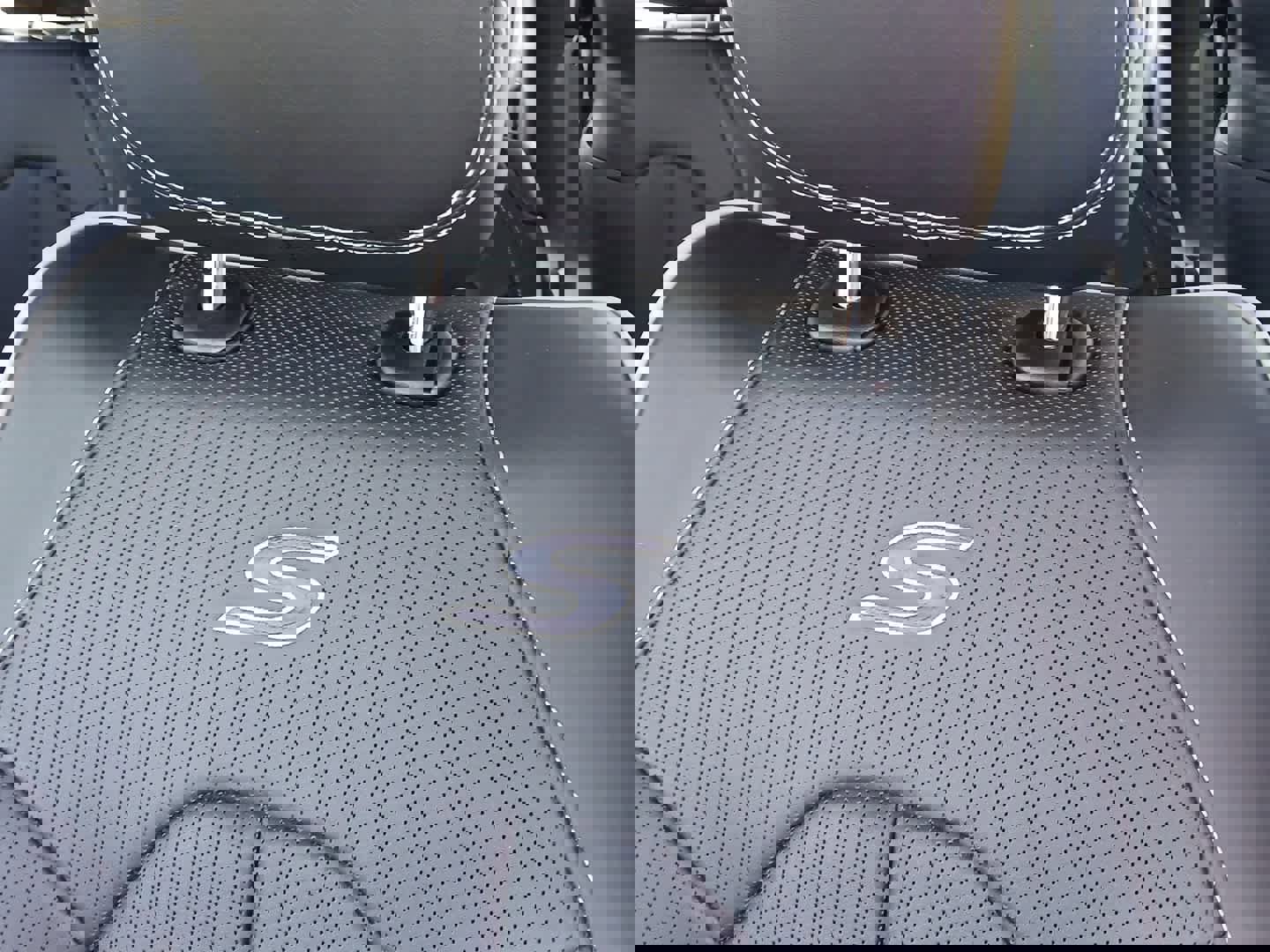 New 2026 Chrysler Pacifica Limited w/ S Appearance Package image 17