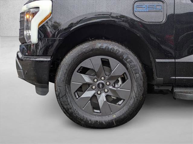 New 2025 Ford F150 Lightning Lariat image 10