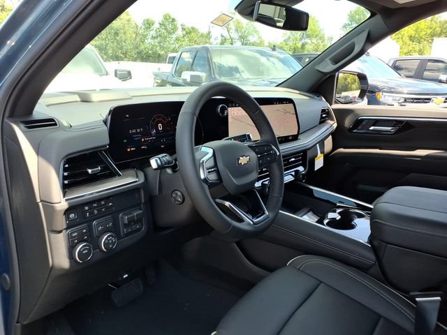 New 2026 Chevrolet Suburban Premier w/ Sun And Tow Package AWD/4WD image 10