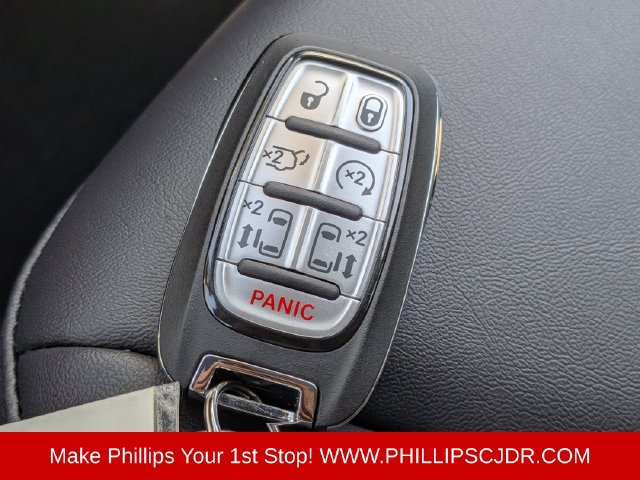 Certified 2026 Chrysler Voyager LX FWD image 27
