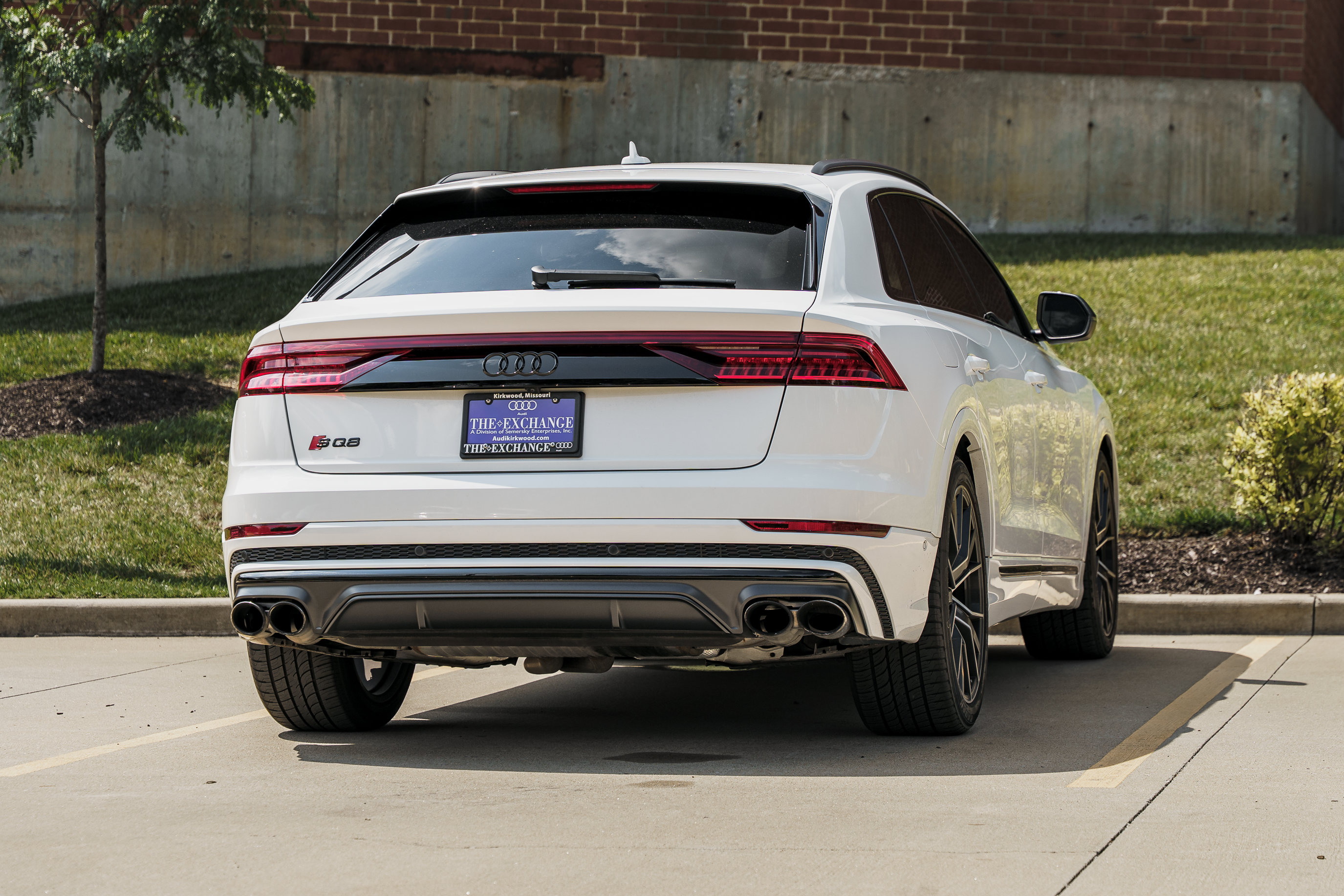 Used 2023 Audi SQ8 Prestige AWD/4WD image 4