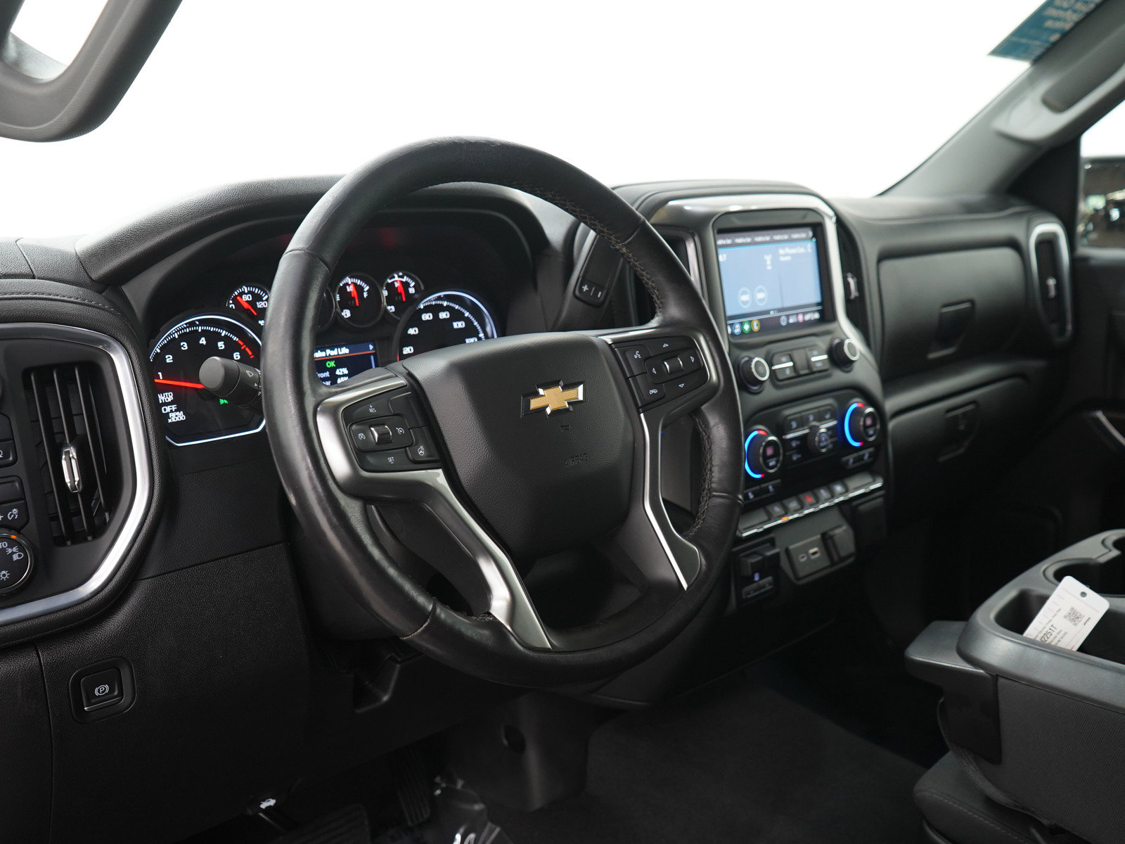 Used 2022 Chevrolet Silverado 1500 LT AWD/4WD image 25