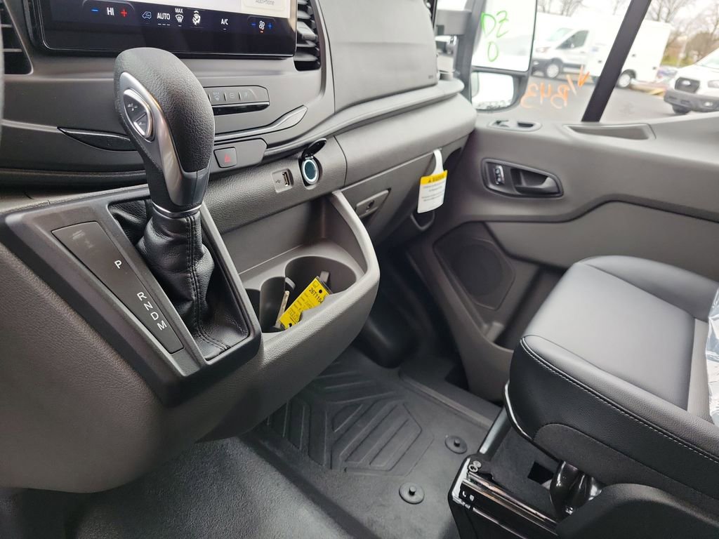 New 2026 Ford Transit 250 148 Medium Roof image 31