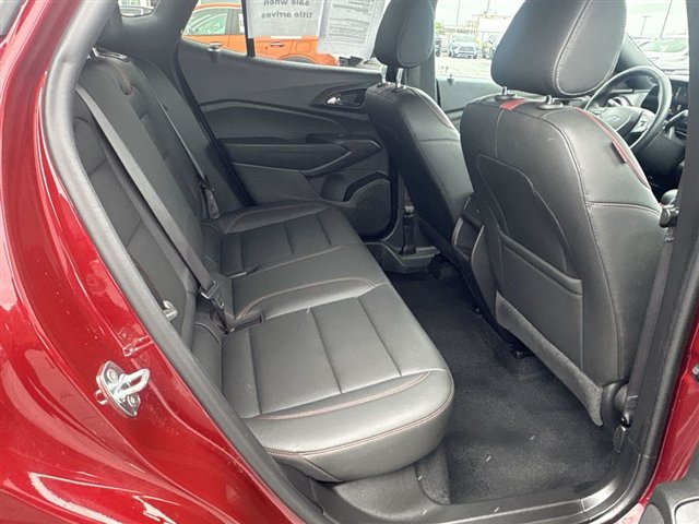 Certified 2024 Chevrolet Trax RS w/ Driver Confidence Package FWD image 25
