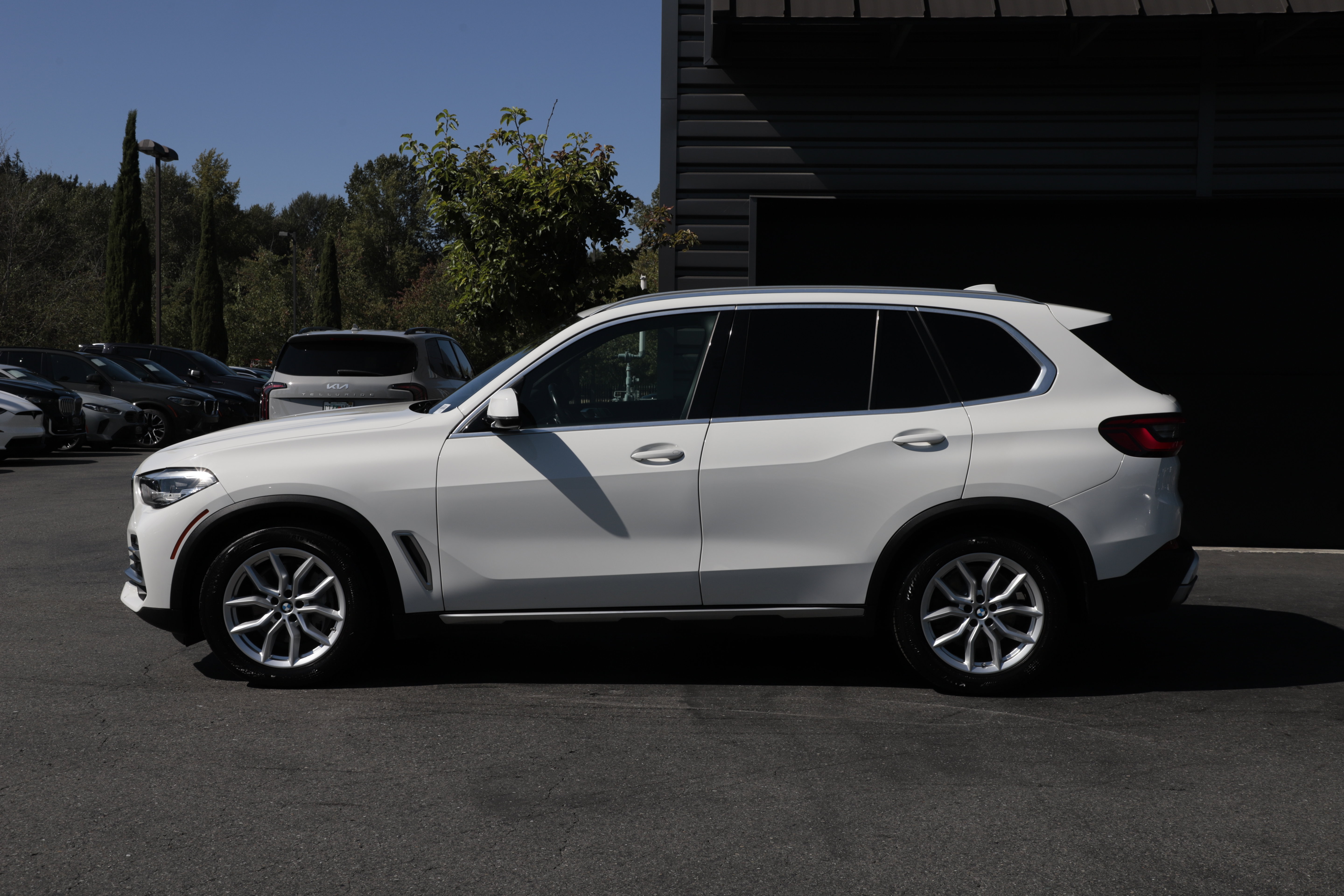 Used 2020 BMW X5 sDrive40i w/ Convenience Package RWD image 7
