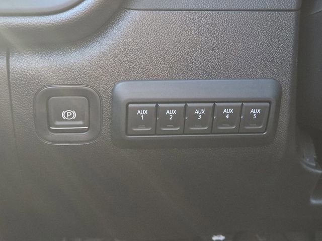 New 2025 GMC Sierra 3500 Pro w/ Convenience Package image 7